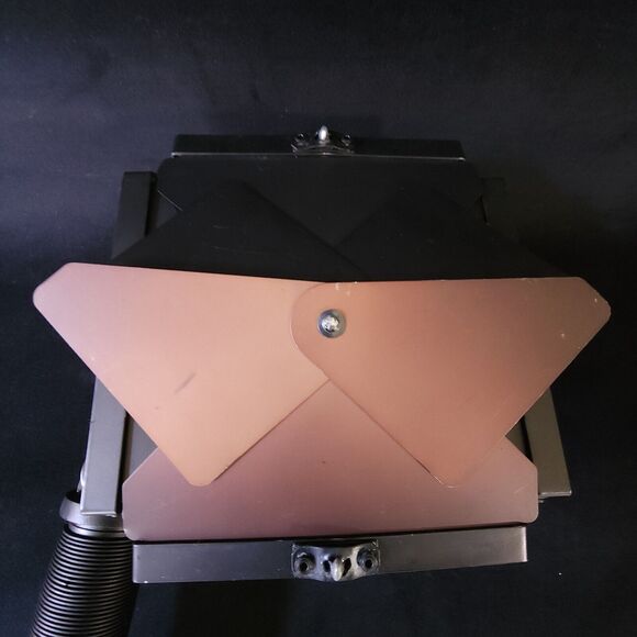 Black Handheld Lowel Omni Flood Light w/ Barn Doors 500 Watt - Picture 6 of 12